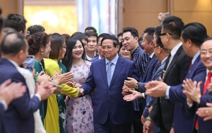 TỔNG THUẬT: Hội nghị Thủ tướng Chính phủ gặp mặt đại diện doanh nghiệp nhân Ngày Doanh nhân Việt Nam