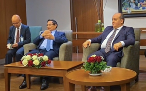 Hai Thủ tướng Việt Nam, Algeria làm việc với các doanh nghiệp để thúc đẩy các dự án cụ thể