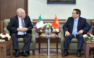 Thủ tướng tiếp Bộ trưởng Bộ Cựu chiến binh và người có công Algeria