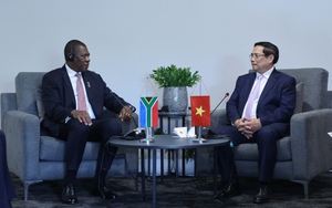 Thủ tướng Phạm Minh Chính gặp Phó Tổng thống Nam Phi