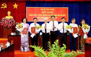 Tỉnh ủy Bình Dương trao quyết định bổ nhiệm cán bộ