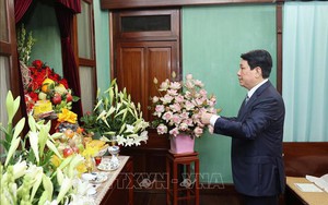 Chủ tịch nước Lương Cường thăm Khu di tích Chủ tịch Hồ Chí Minh