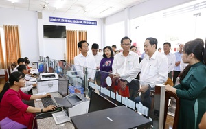 Chủ tịch Quốc hội Trần Thanh Mẫn khảo sát tại phường mới ở TP. Cần Thơ