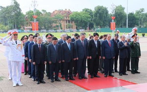 Lãnh đạo Đảng, Nhà nước vào Lăng viếng Chủ tịch Hồ Chí Minh, tưởng niệm các anh hùng liệt sĩ