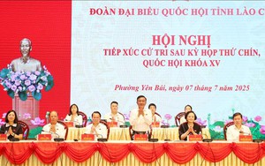 Thường trực Ban Bí thư Trần Cẩm Tú tiếp xúc cử tri tại Lào Cai