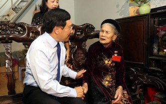 Phó Thủ tướng tri ân người có công tỉnh Thanh Hóa