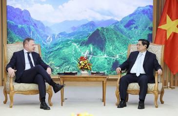 Italy hopes to become Viet Nam&#39;s leading agricultural partner in EU: Italian agriculture minister