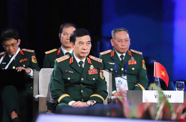 Phan Van Giang attends 20th ASEAN Defense Ministers’ Meeting in Cebu