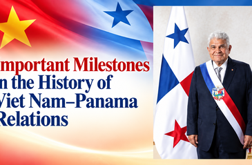 Panamanian President embarks on four-day official visit to Viet Nam