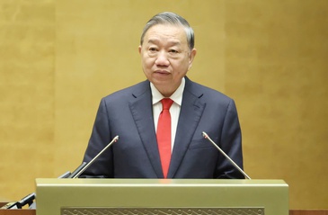 General Secretary: State economy must become "national fulcrum" in new era