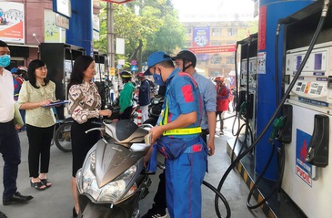 Gov’t removes fuel tariffs to stabilize supply amid Middle East tensions