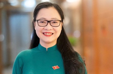 Vice Chairwoman of Vinh Long Province appointed as Deputy Minister of Education and Training