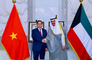 Prime Minister holds phone conversation with Kuwaiti counterpart amid Middle East tensions