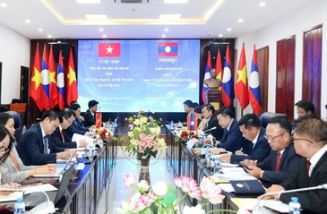 Finance minister leads Viet Nam–Laos Cooperation Committee
