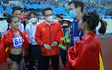 Phó Thủ tướng Vũ Đức Đam thăm, động viên các VĐV thi đấu tại SEA Games 31
