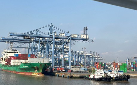 2025年前10个月出口金额达3910亿美元，越南继续实现贸易顺差