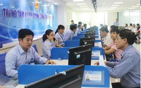 越南政府总理颁发关于继续加强分级分权的文件