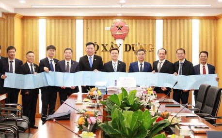 越中签署两条铁路规划合作协定