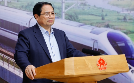 政府总理范明政主持召开国家铁路重点工程及重大项目指导委员会第七次会议