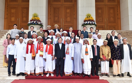 Phó Thủ tướng Trần Lưu Quang tiếp đoàn các tổ chức tôn giáo vùng đồng bào dân tộc Chăm (Ninh Thuận)