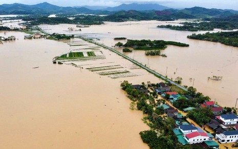 Chủ động ứng phó mưa lũ Trung Bộ: Rà soát, kiểm tra, kịp thời phát hiện khu vực có nguy cơ sạt lở, lũ quét, ngập sâu