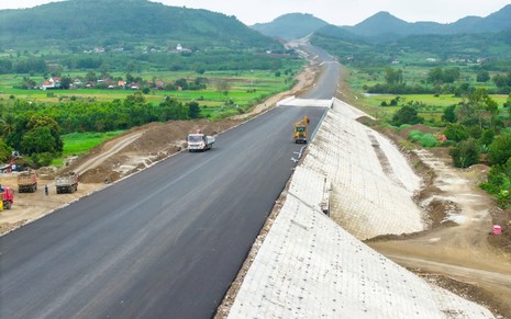 Quyết tâm đưa 4 dự án cao tốc Bắc – Nam về đích đúng kế hoạch
