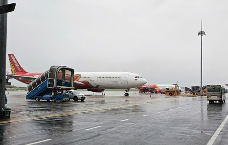 Six airports temporarily closed due to typhoon Kalmaegi