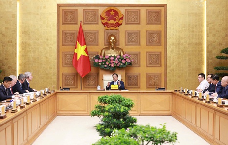 Prime Minister Pham Minh Chinh vows to continue reform in favor of people and businesses