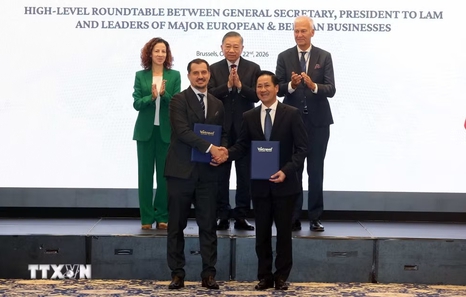 To Lam attends high-level roundtable with major European, Belgian businesses