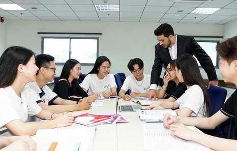 Gov’t releases plan to attract foreign experts, scientists to work in Viet Nam