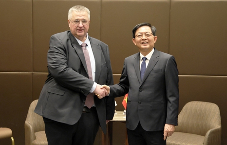 Russia expects to further expand cooperation across all fields with Viet Nam: Deputy PM Alexey Overchuk