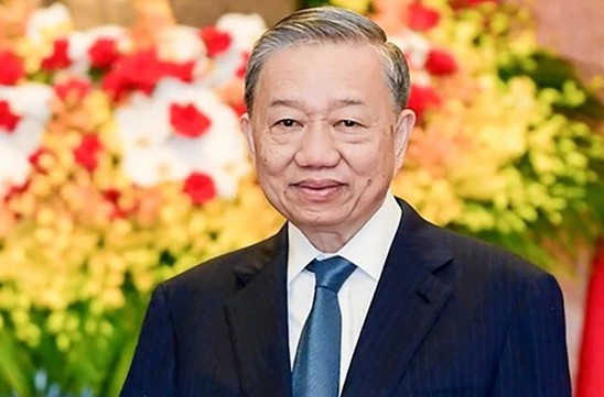 General Secretary To Lam calls for adopting Law on private economic development