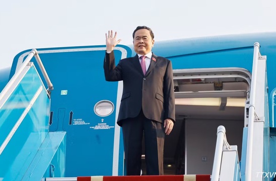 Top Vietnamese legislator starts five-day official visit to China