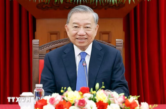 Party, State leader To Lam holds phone call with Japanese Prime Minister