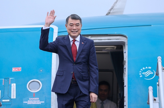 Prime Minister leaves for 48th ASEAN Summit