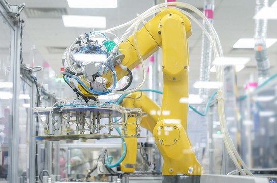 Viet Nam targets to have 10 large-scale domestic strategic tech enterprises by 2030