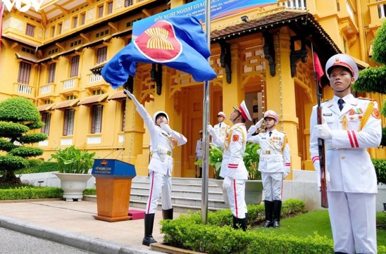Flag-raising ceremony marks ASEAN's 59th founding anniversary