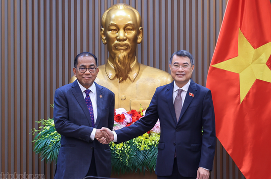 Prime Minister receives Malaysian Minister of Defense
