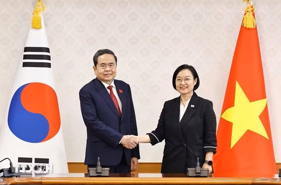 Top legislator meets South Korean Prime Minister Han Seong Sook