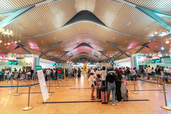 Thí điểm miễn thị thực cho công dân Trung Quốc đi du lịch theo đoàn đến Khánh Hòa