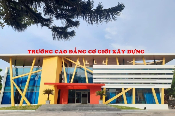 Chuyển giao nguyên trạng 9 cơ sở giáo dục từ Bộ về địa phương quản lý