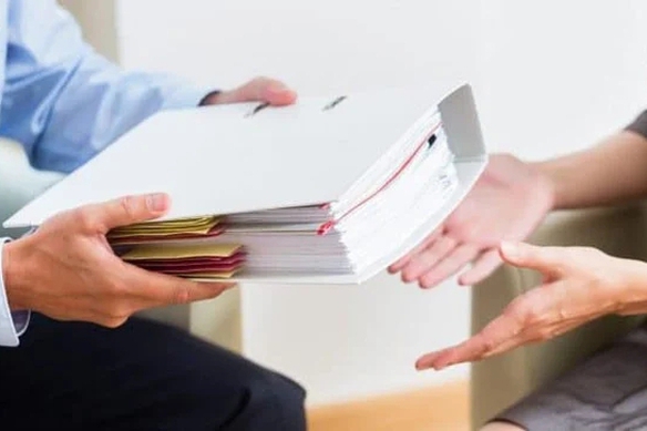 Quy định mới về vận chuyển, giao, nhận và mang tài liệu, vật chứa bí mật nhà nước