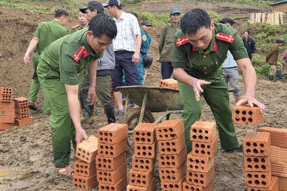 Khẩn trương triển khai hỗ trợ xóa nhà tạm, nhà dột nát cho con đẻ của người hoạt động kháng chiến bị nhiễm chất độc hóa học