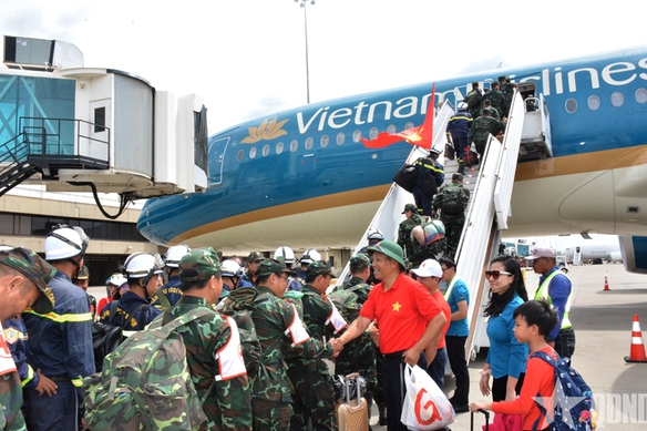 Nhiều tập thể, cá nhân được tặng Huân chương Bảo vệ Tổ quốc, Bằng khen của Thủ tướng Chính phủ trong thực hiện nhiệm vụ khắc phục hậu quả thảm họa động đất tại Venezuela