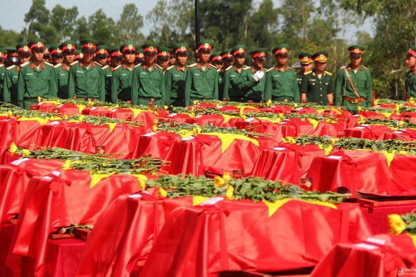 Thủ tướng yêu cầu đẩy mạnh thực hiện tìm kiếm, quy tập và xác định danh tính hài cốt liệt sĩ