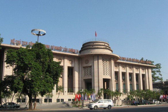 Hiện đại hóa hệ thống ngân hàng, xử lý tổ chức tín dụng yếu kém, tăng cường khả năng tiếp cận vốn cho doanh nghiệp