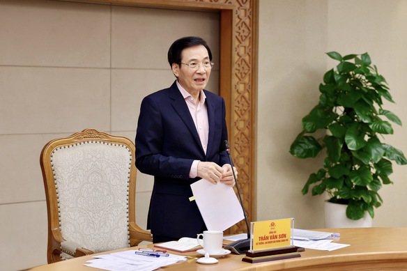 Quyết liệt cắt giảm TTHC, đẩy mạnh chuyển đổi số trong cơ quan nh&#224; nước