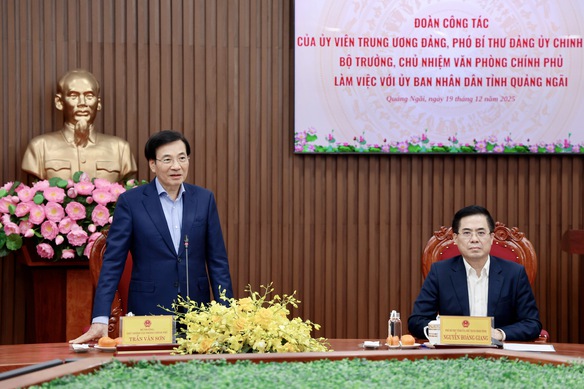 Đẩy mạnh cải cách TTHC, nâng cao chất lượng phục vụ người dân và doanh nghiệp