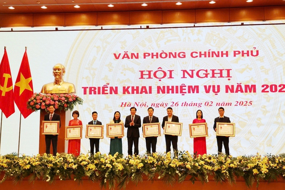 Ph&#226;n c&#244;ng c&#244;ng t&#225;c của Bộ trưởng, Chủ nhiệm v&#224; c&#225;c Ph&#243; Chủ nhiệm VPCP