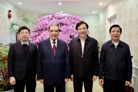 Bộ trưởng, Chủ nhiệm VPCP thăm, chúc Tết các đồng chí nguyên lãnh đạo Đảng, Nhà nước